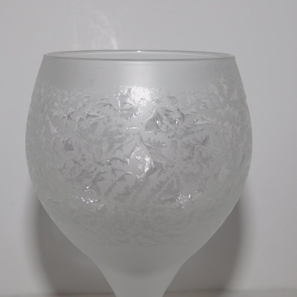 Set 2 Vintage Etched Moose Wine Glasses 6.5" tall - Picture 4 of 6